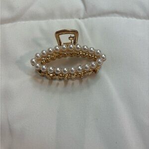 Pearl Jaw Clip Hair Claw Barrette for Women Elegant Grip Hair Accessories